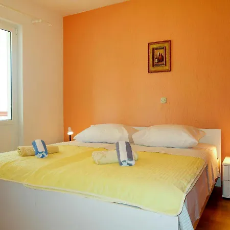 Dorka-2 By Interhome Apartament Rab Town