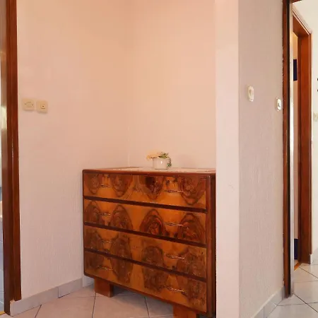 Dorka-2 By Interhome * Rab Town