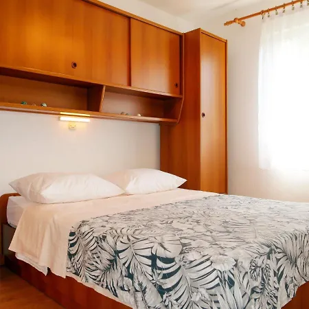 Appartement Dorka-2 By Interhome *